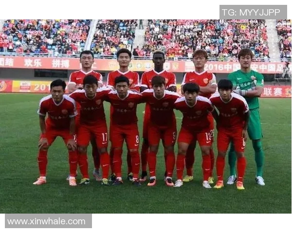 武汉网球队在世界杯预选赛中以69分稳居积分榜首位展现强劲实力